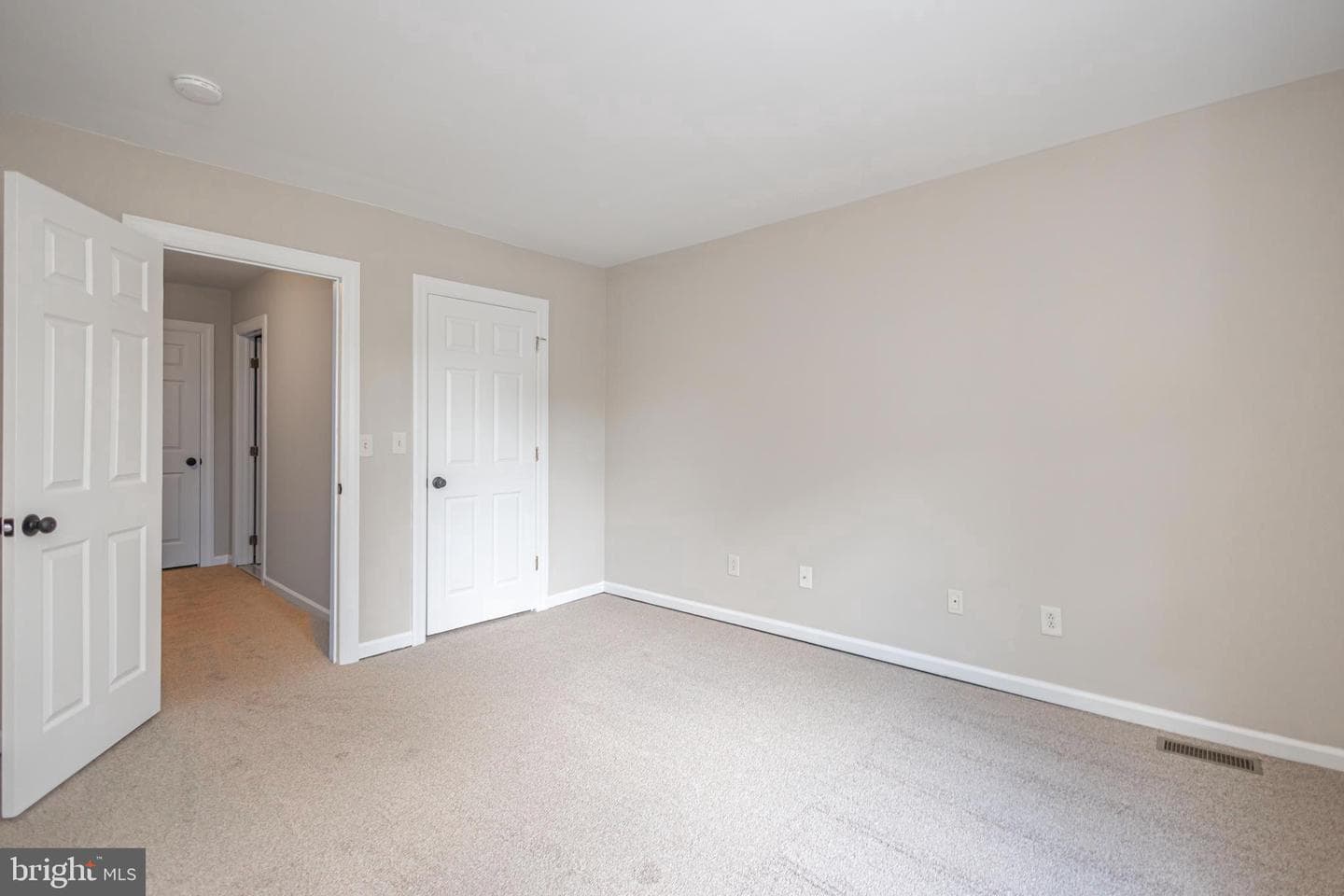 26 Bowling Green Avenue #3 photo 14