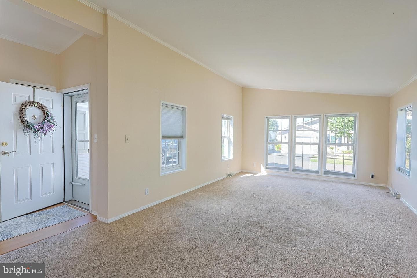 191 Cardinal Court S photo 4