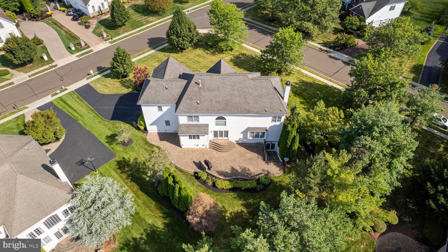 112 Edwards Drive photo 9