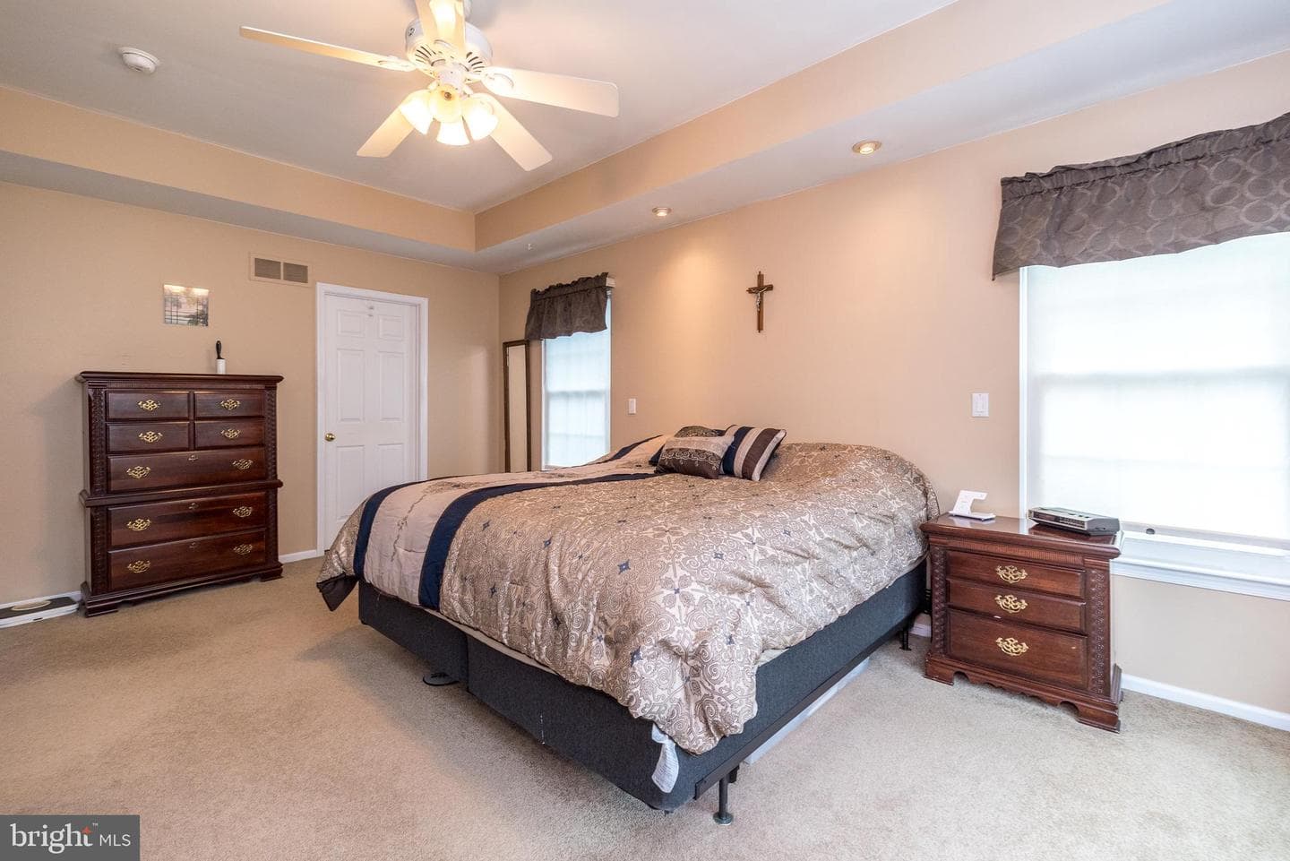 546 Clydesdale Drive photo 33