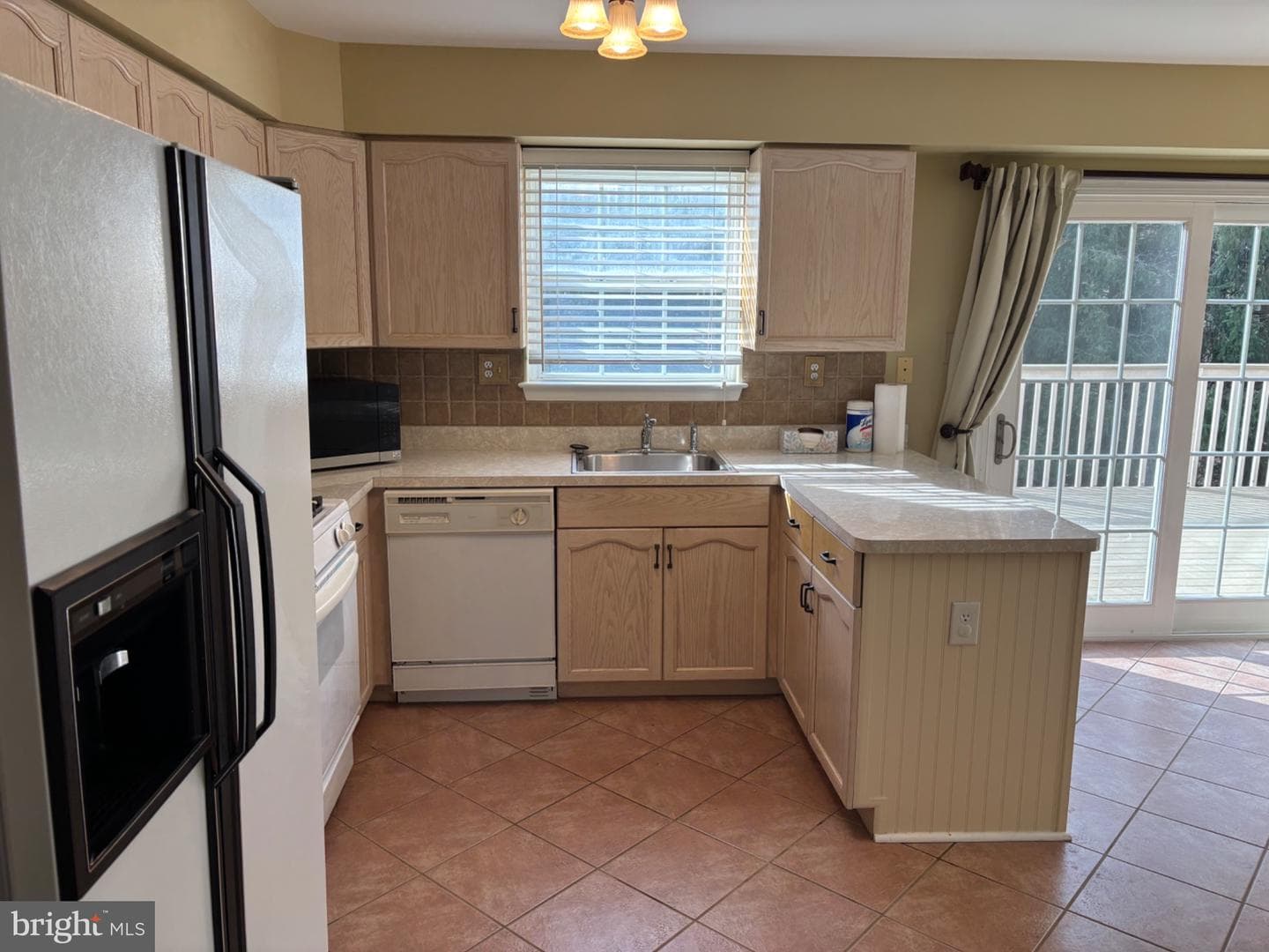 634 Nicole Drive photo 10