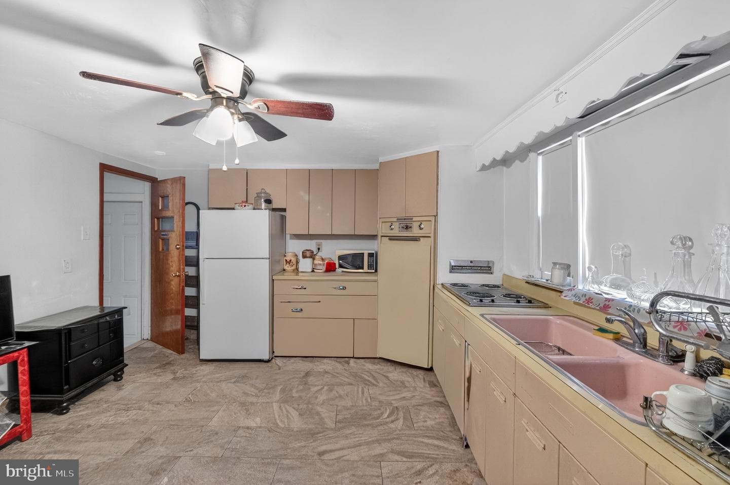 368 Dorrance Street photo 36