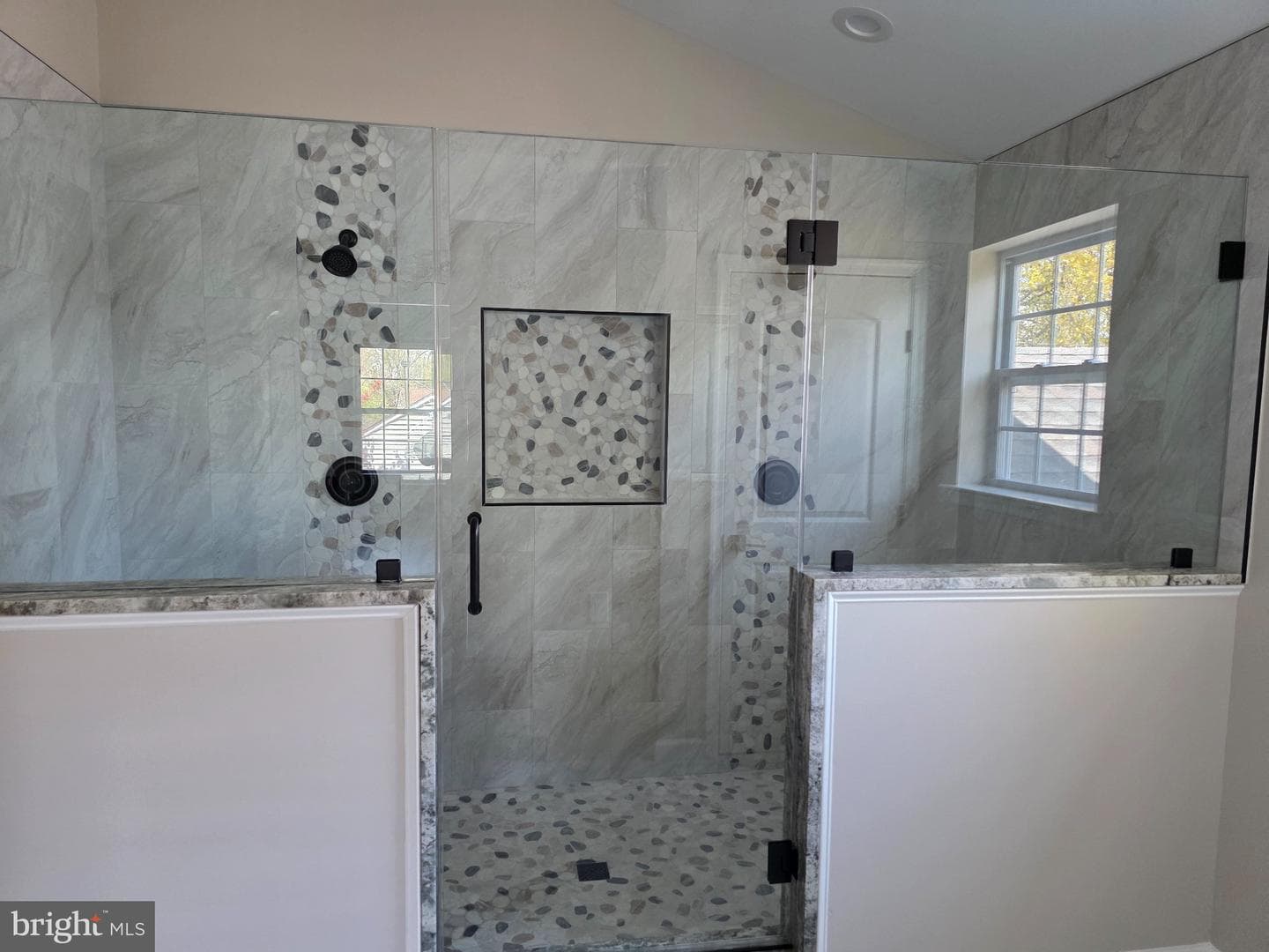 2826 Garden Lane photo 23