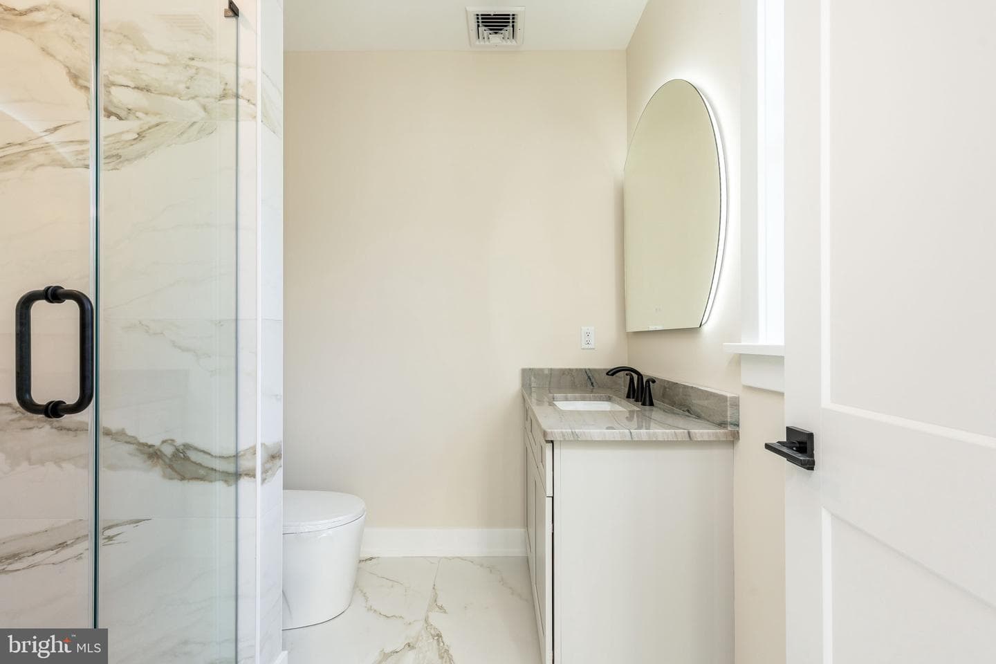 102 Railroad Avenue photo 40