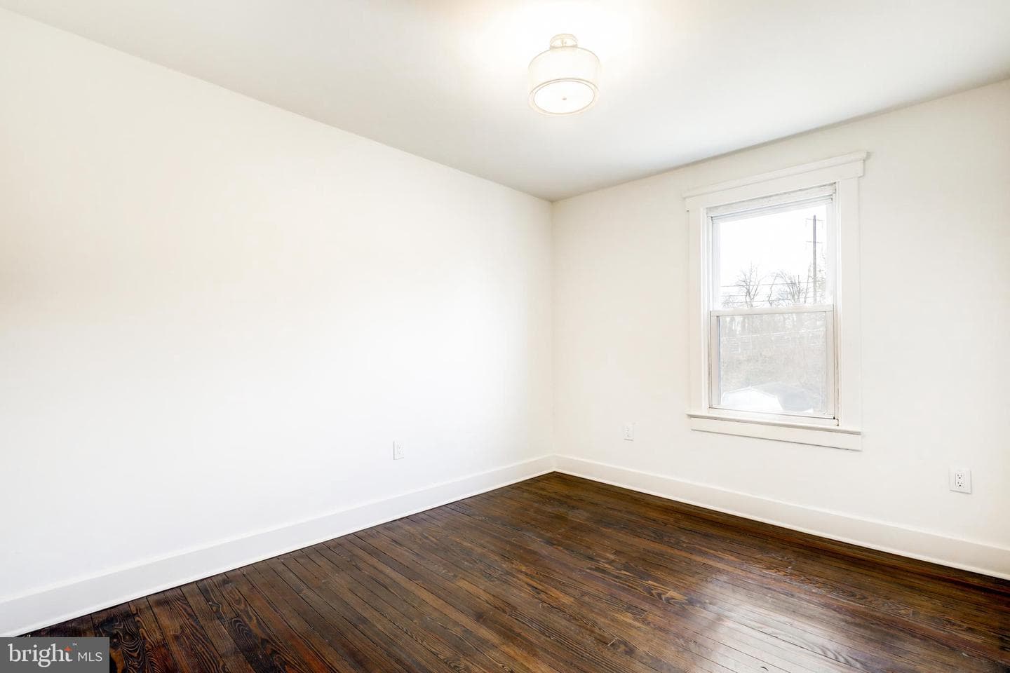 7301 N Radcliffe Street photo 31