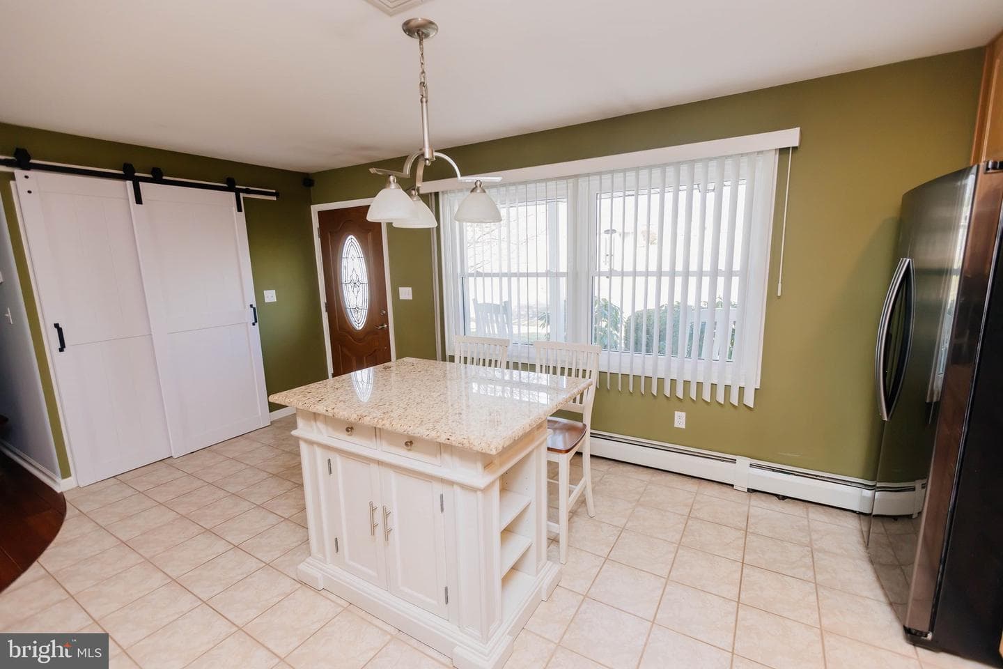 72 Thornridge Drive photo 5