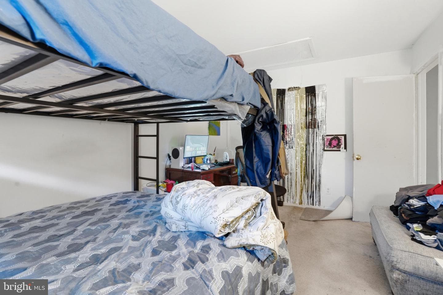87 W Park Avenue photo 16
