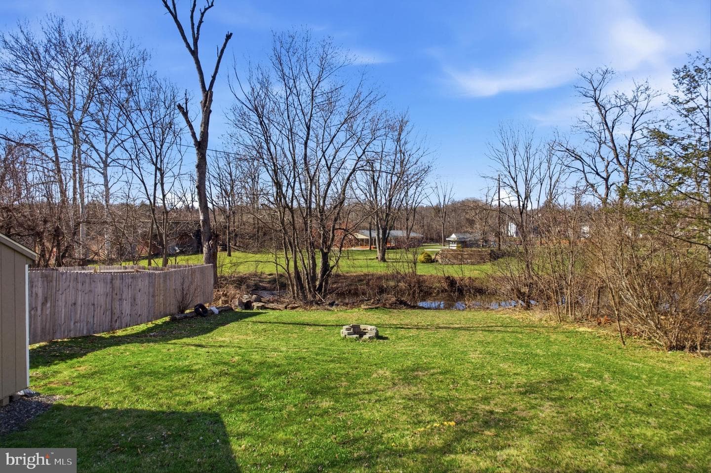 87 W Park Avenue photo 33