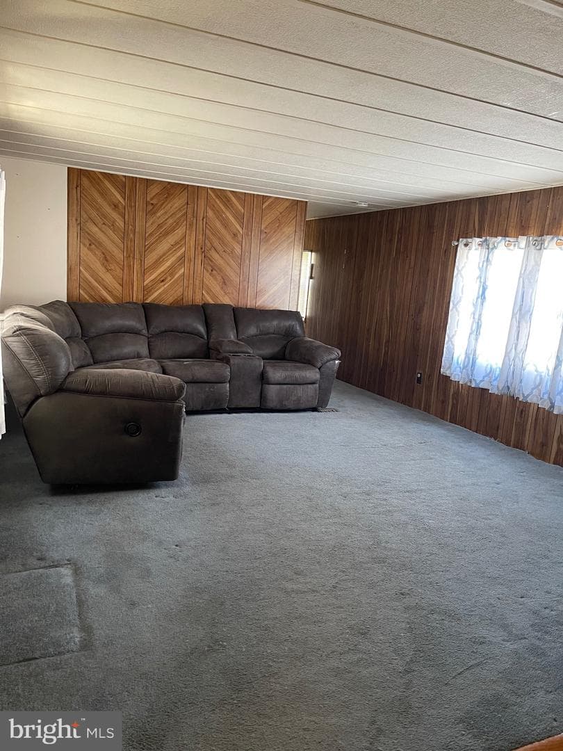 3598 Iris Avenue photo 6