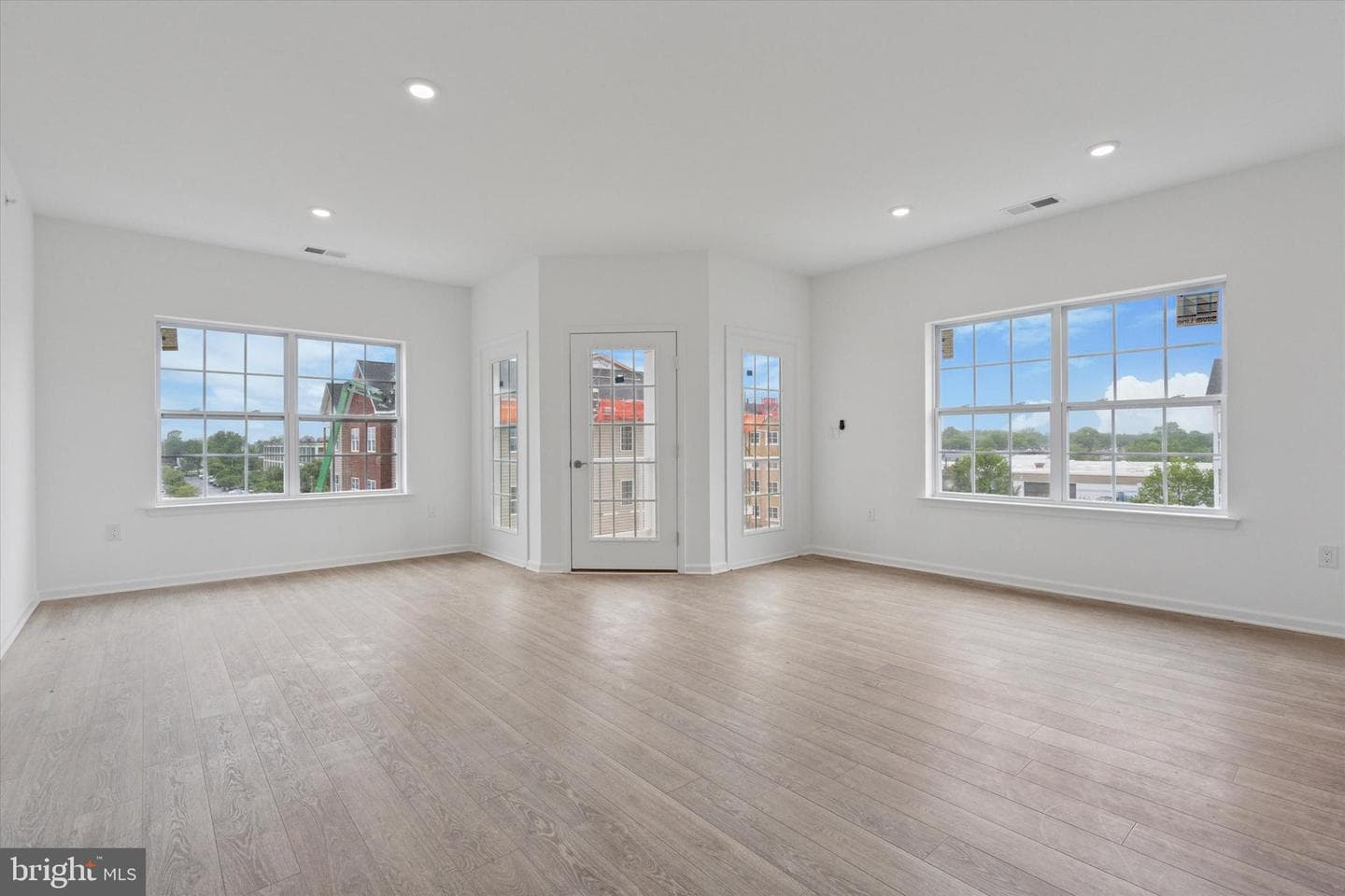 16453 River View Drive photo 6