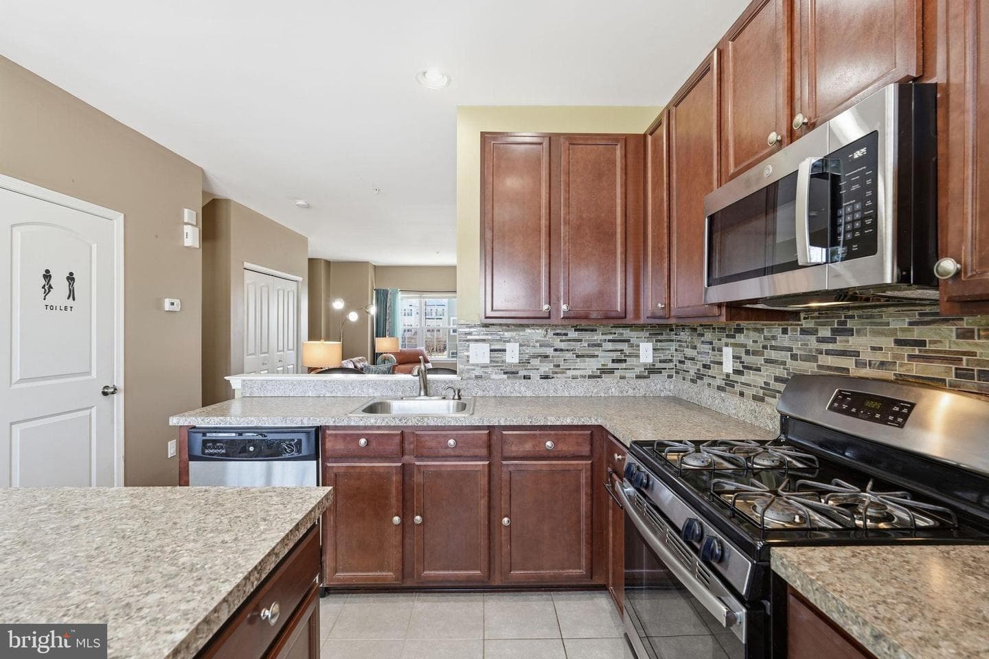153 Mercer Court photo 3