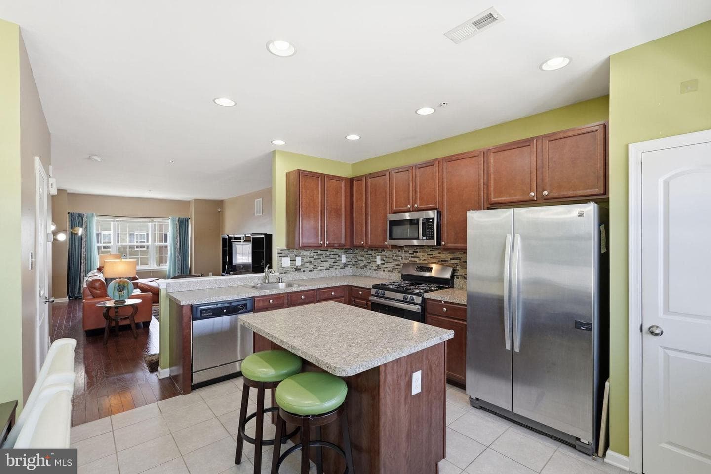 153 Mercer Court photo 6