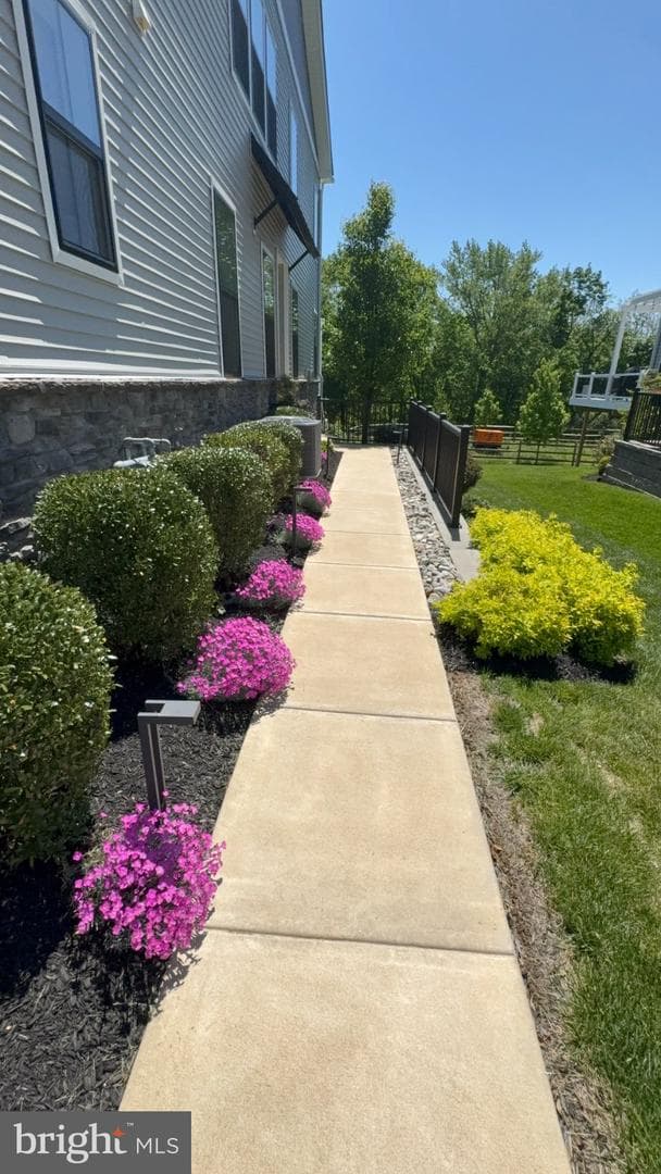 49 Tradesville Drive photo 3
