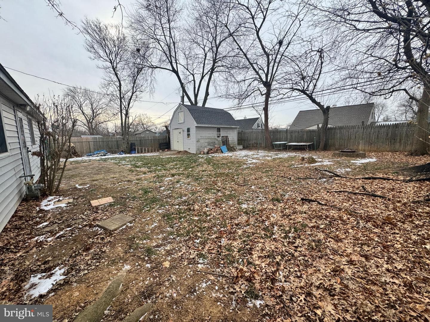 581 Rosemar Drive photo 22