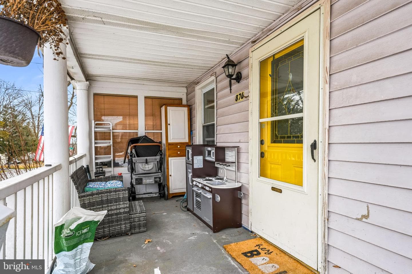 876 Williams Avenue photo 3