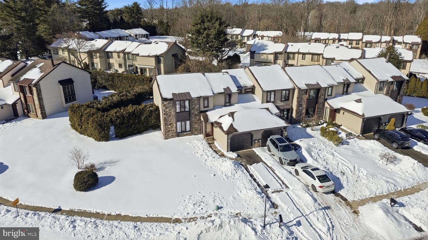 710 Trowbridge Drive photo 27