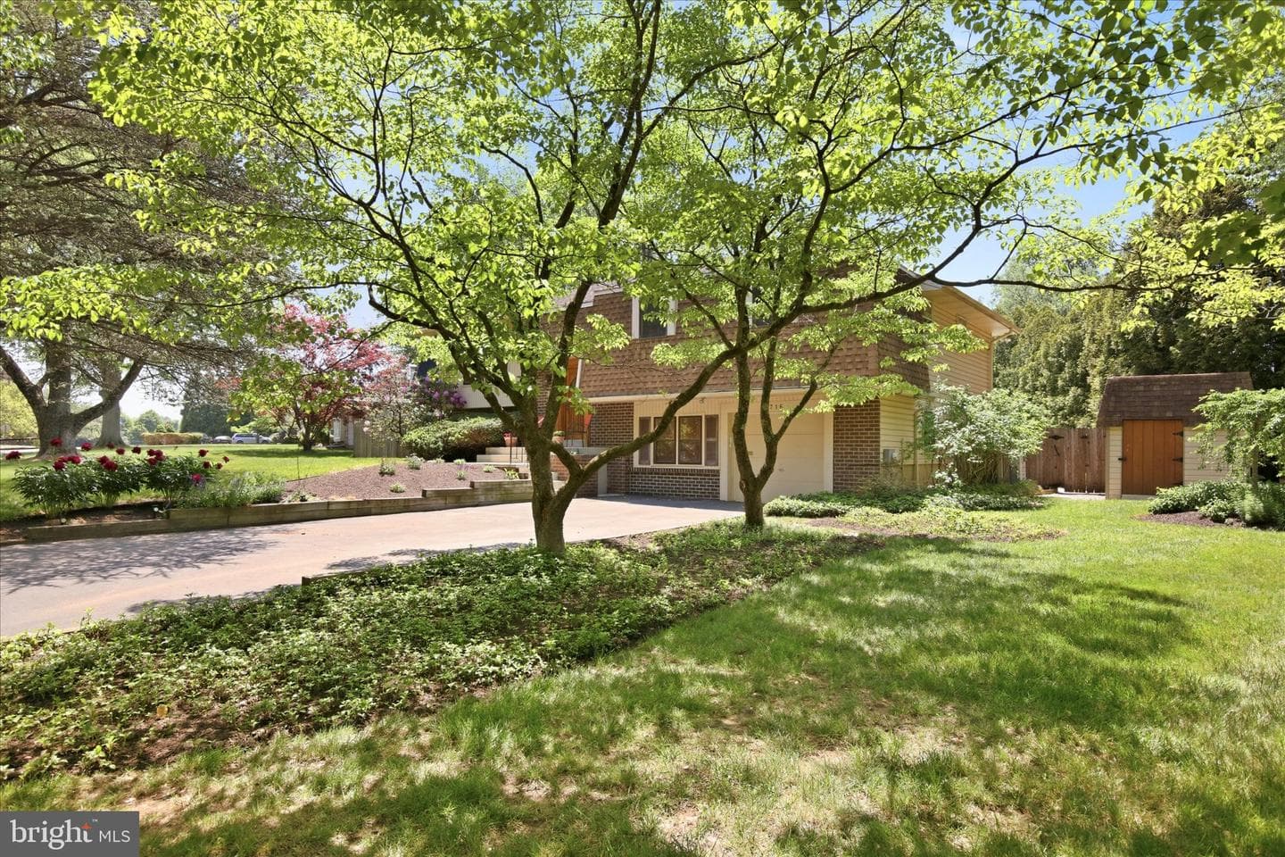1716 Triumphe Way photo 35