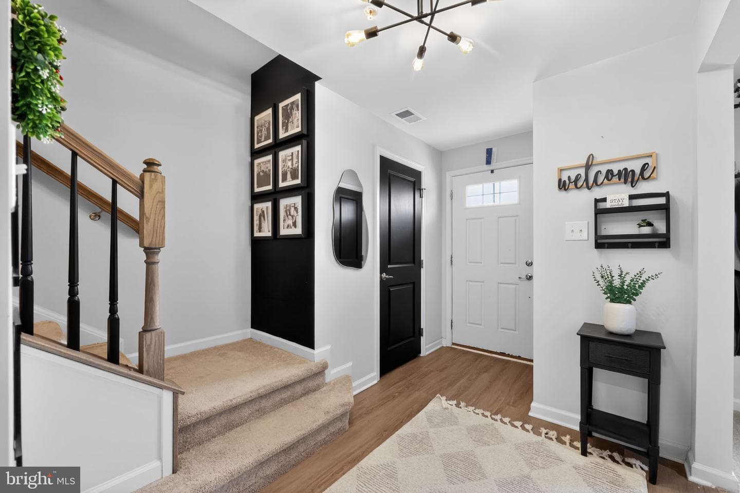 222 Center Drive photo 4