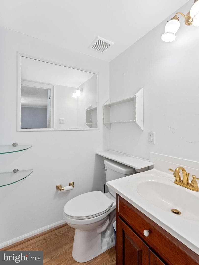 25 Essex Place photo 14