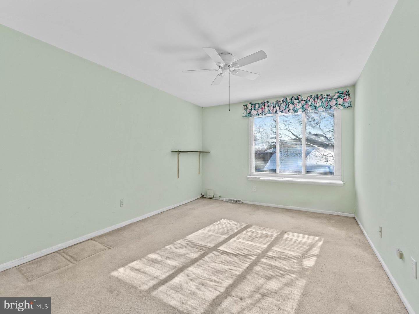 25 Essex Place photo 18