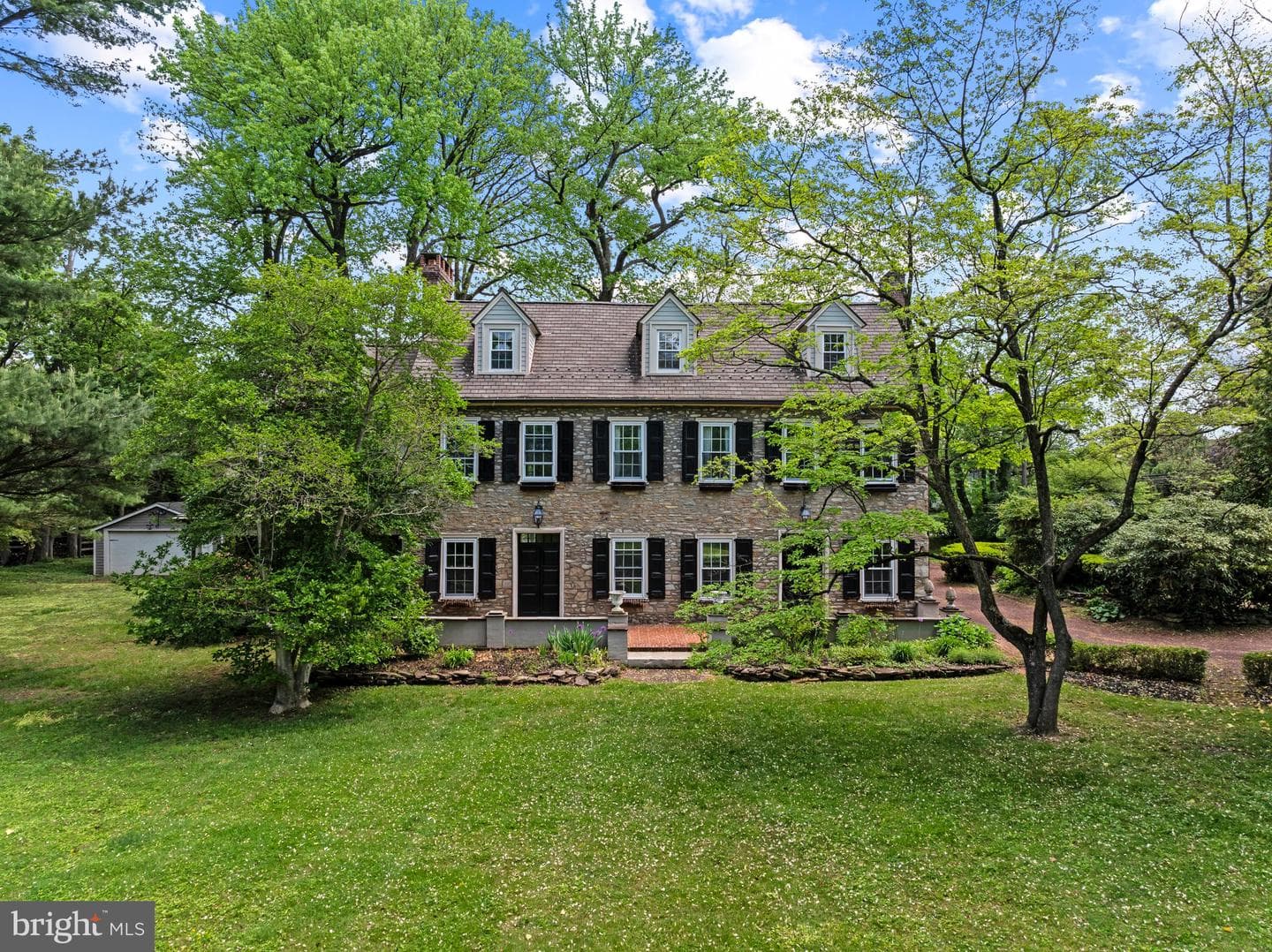 209 N Bellevue Ave photo 78
