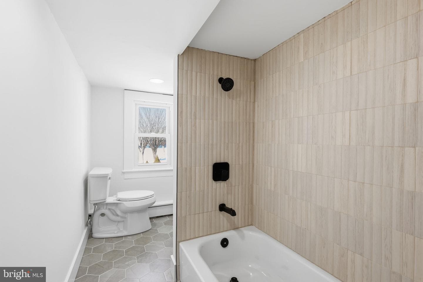 509 Pond Street photo 19