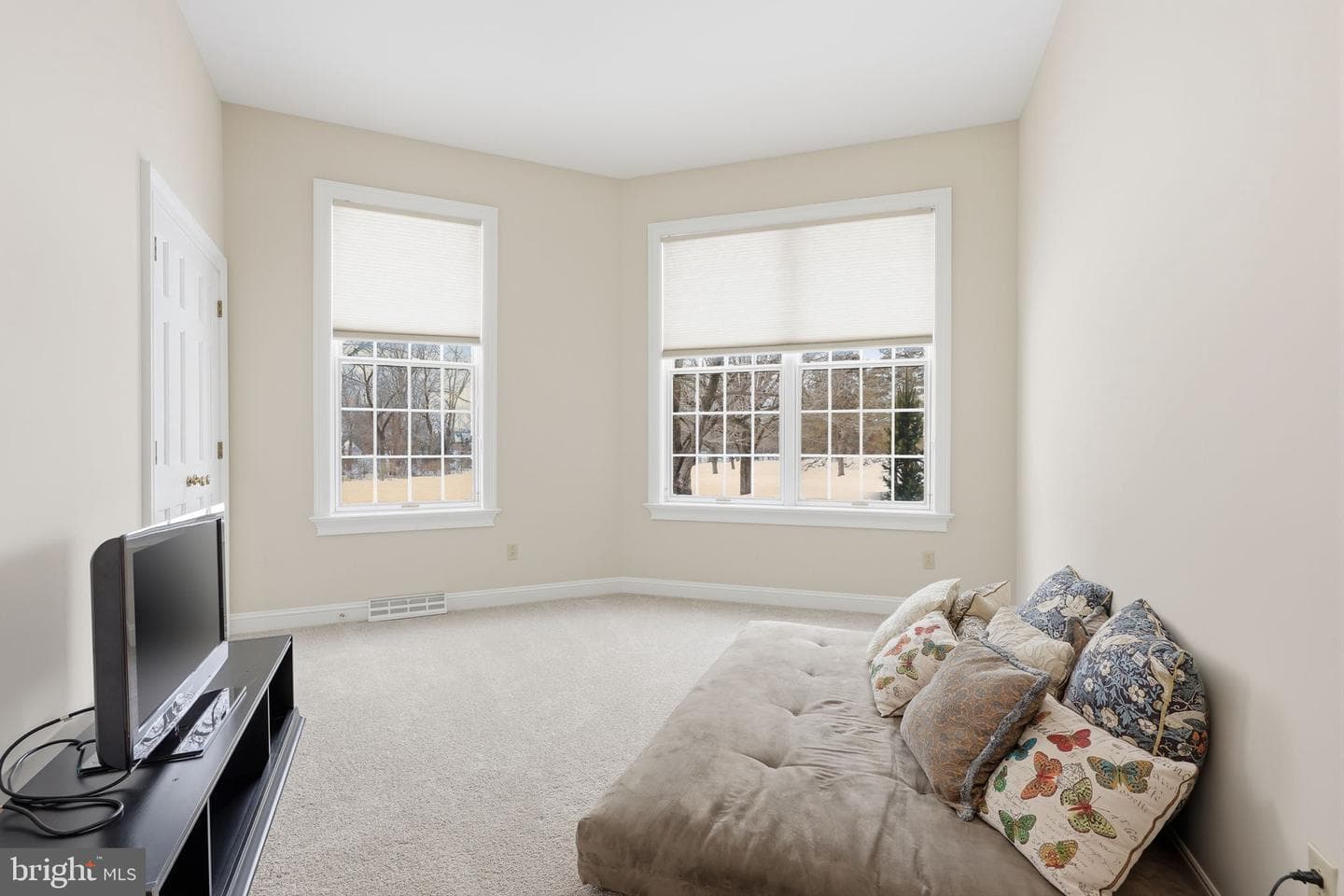 7 Woodland Road photo 61