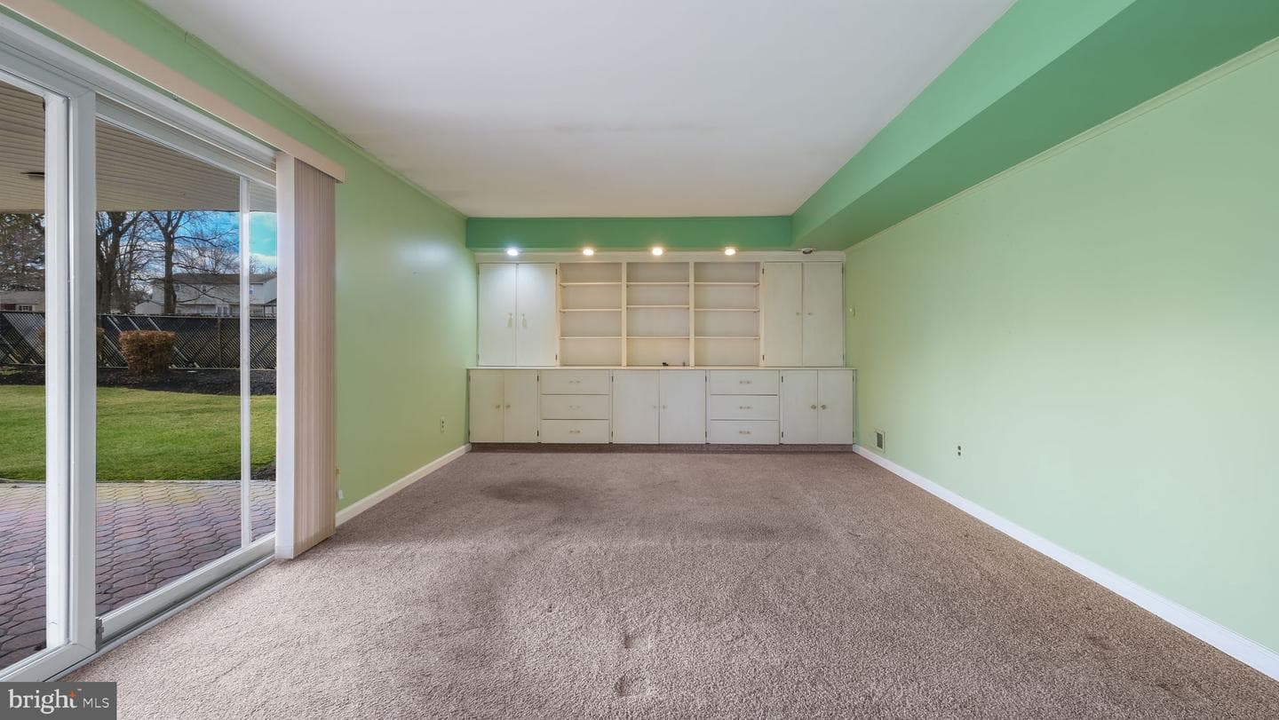 64 Springwood Drive photo 18
