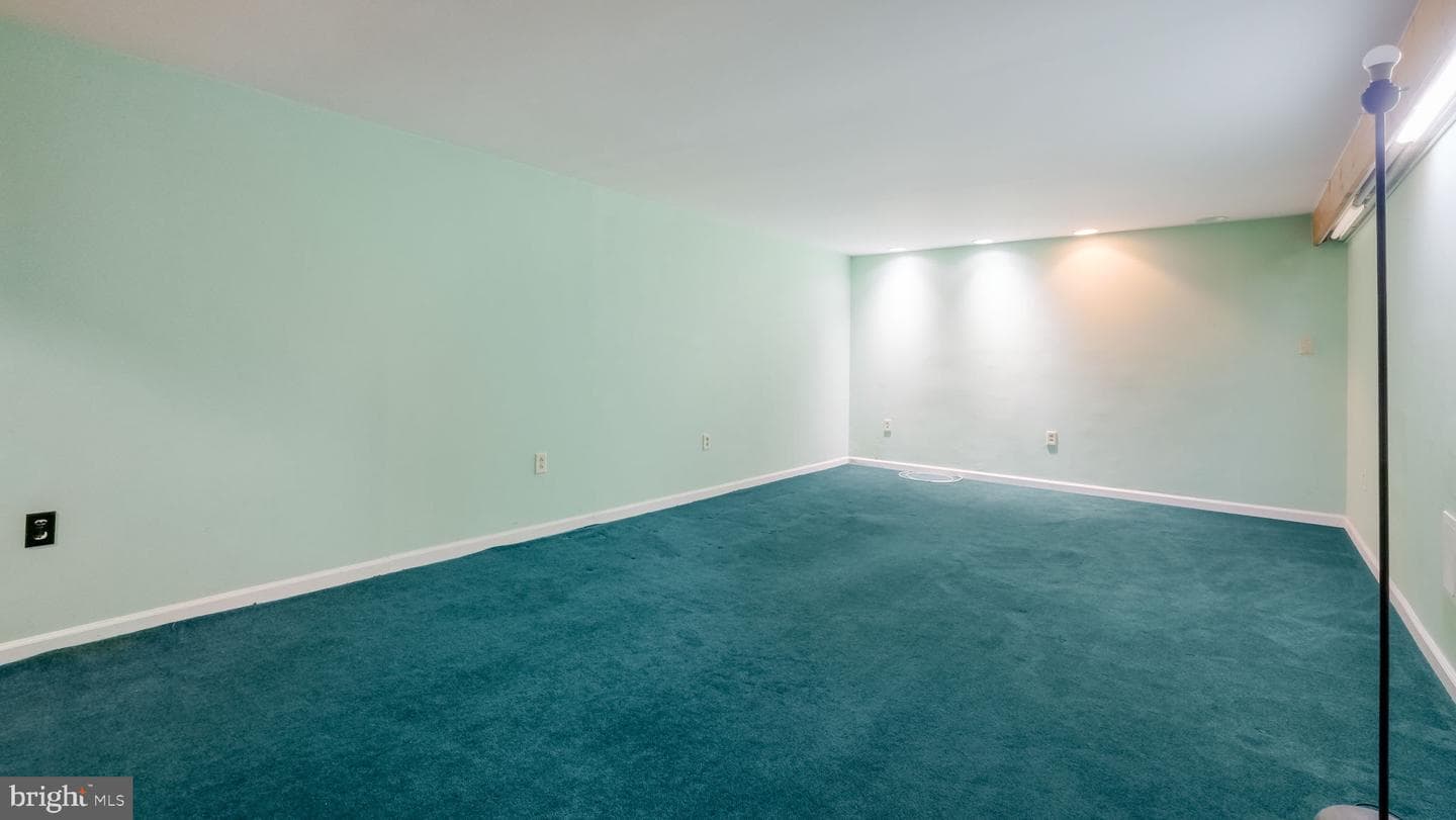 64 Springwood Drive photo 25