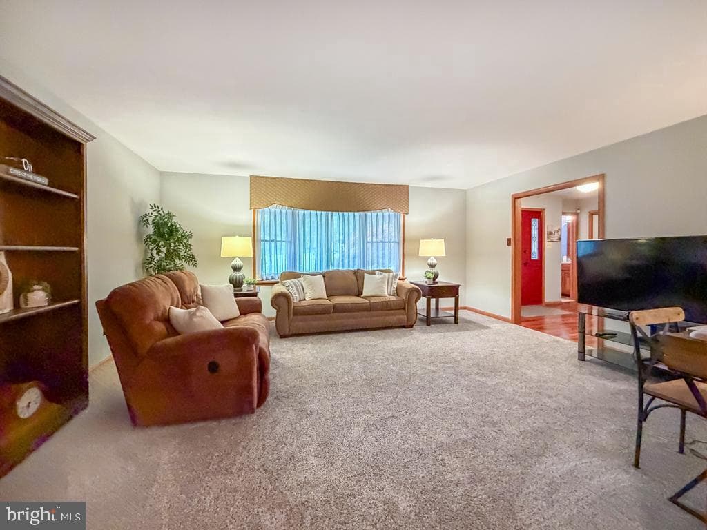 336 Fox Hollow Drive photo 6