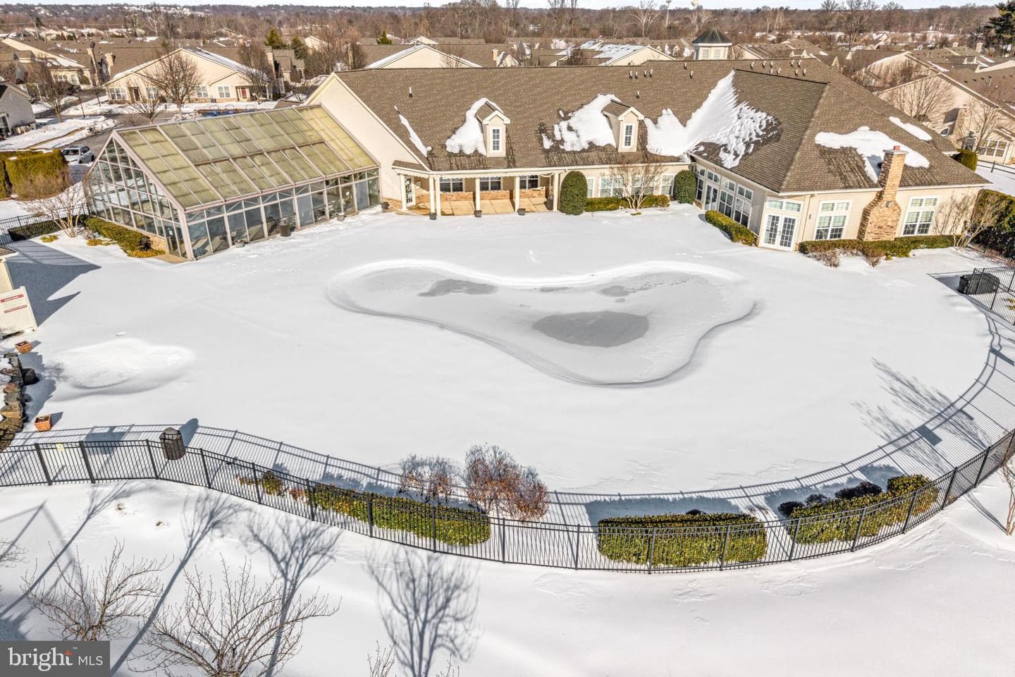 64 Villa Drive photo 34