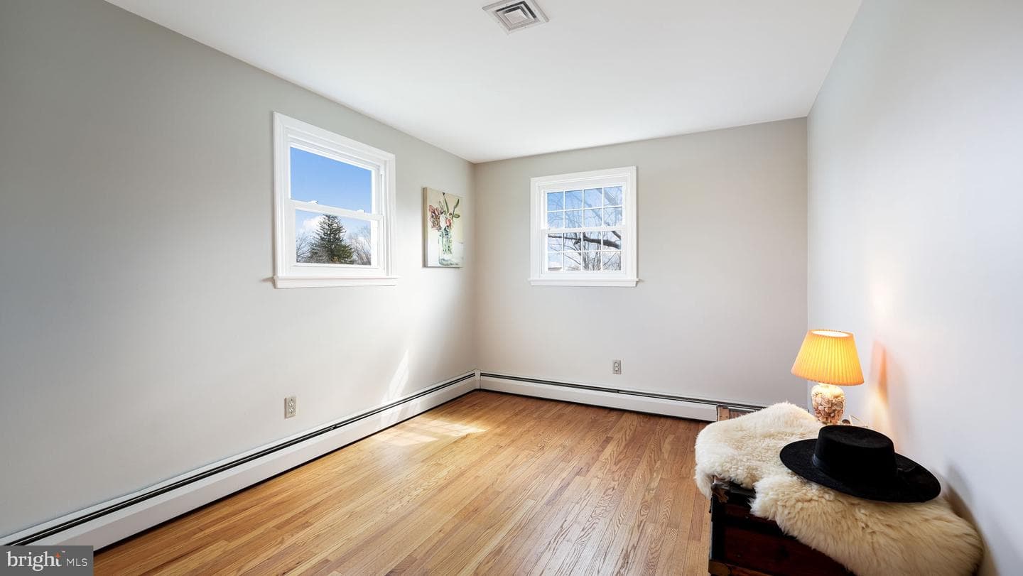 50 Hickory Lane photo 18