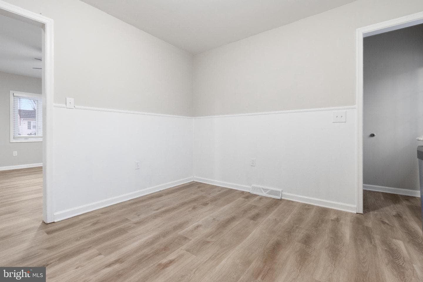 11 Carolina Avenue photo 18