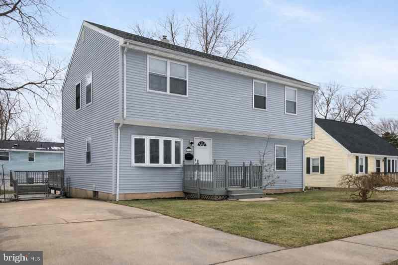 11 Carolina Avenue photo 4