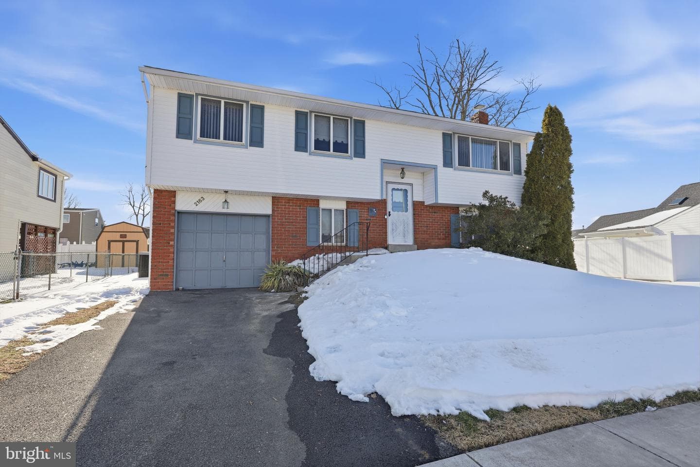 2163 Joshua Drive photo 2