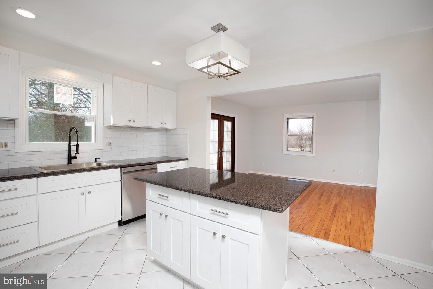 2210 Club House Circle photo 6