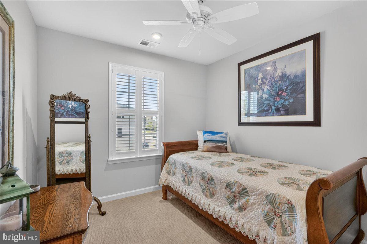 172 Station Drive photo 32