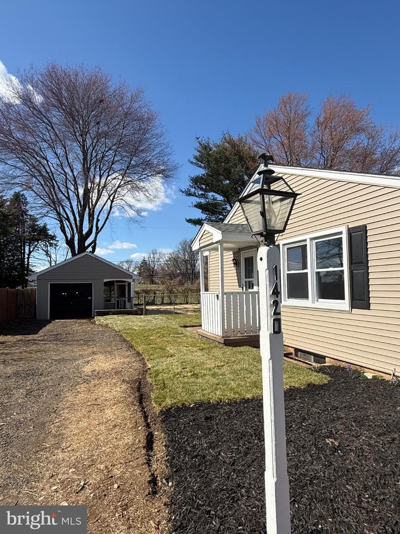 1420 S Pleasant Drive photo 23