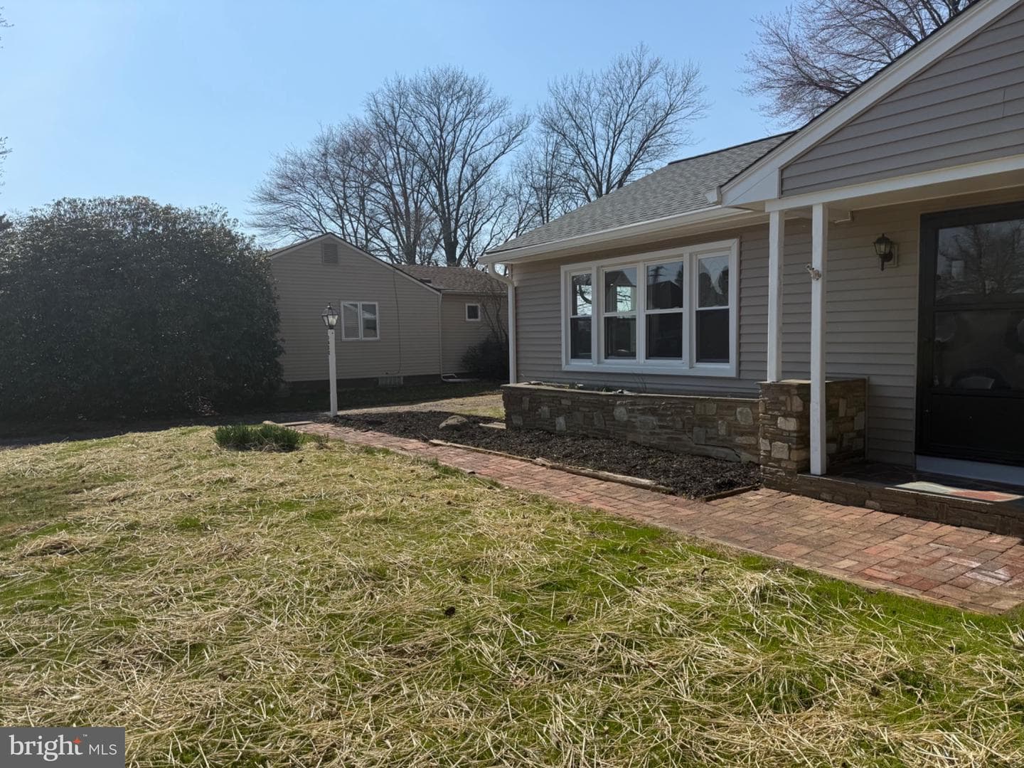 1420 S Pleasant Drive photo 32