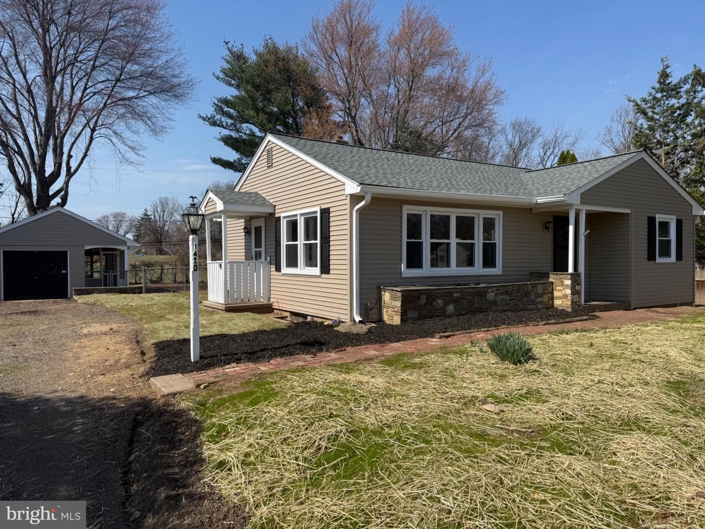 1420 S Pleasant Drive photo 34