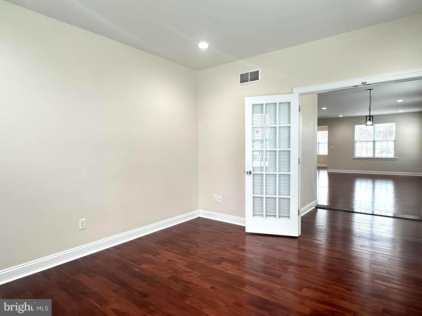 323 W Boulder Drive photo 4