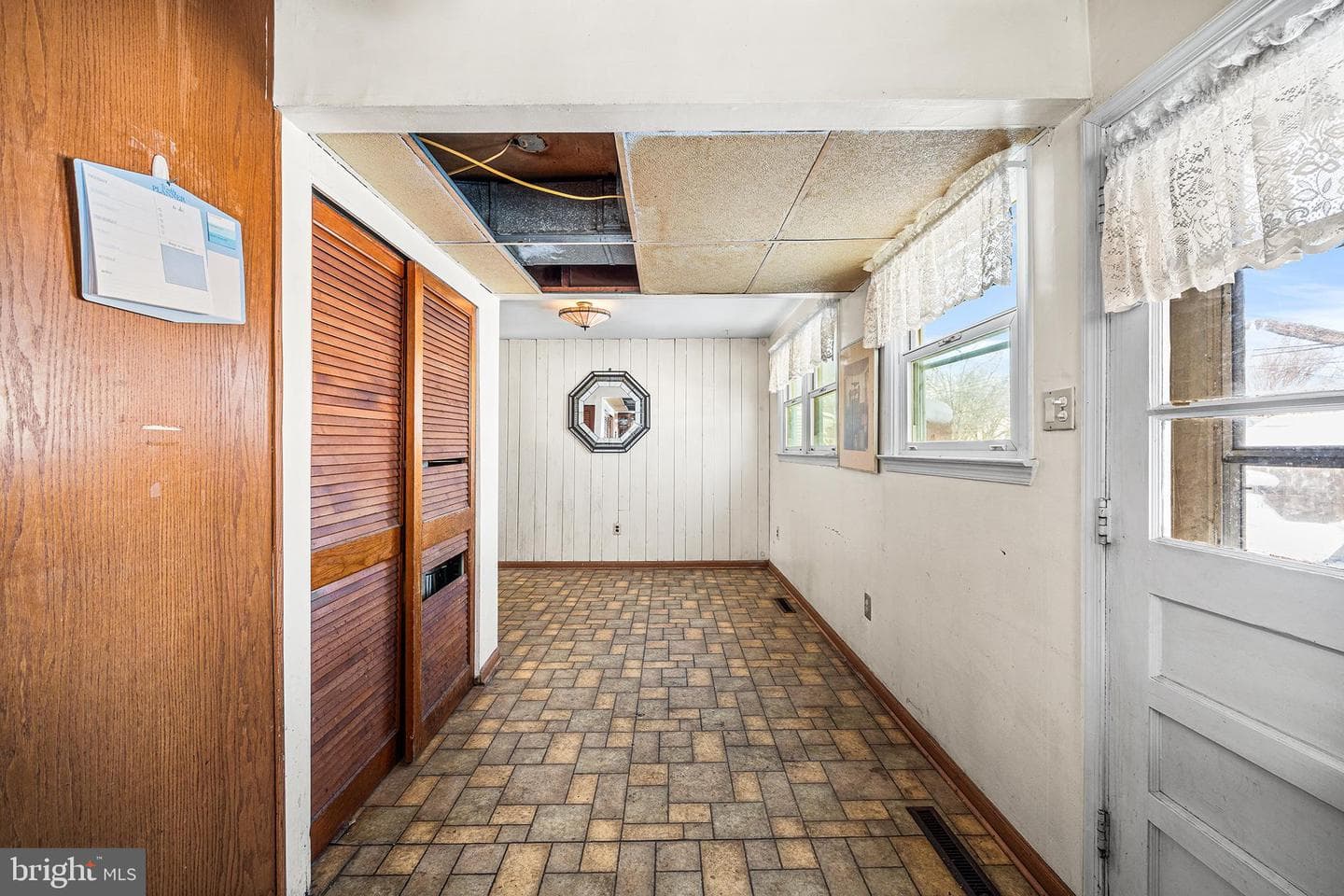1103 Nancy Drive photo 5