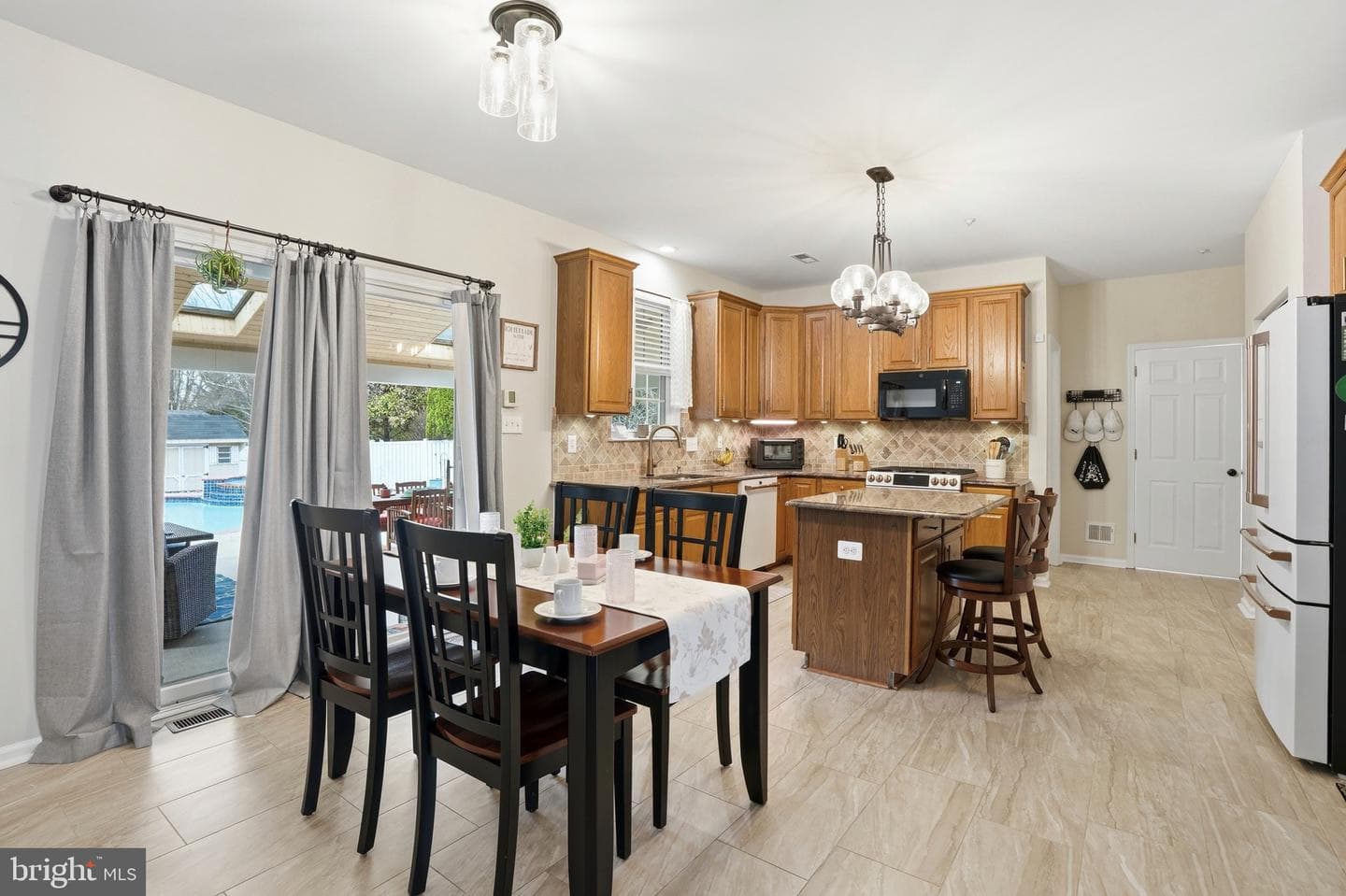 930 Red Coat Farm Drive photo 46