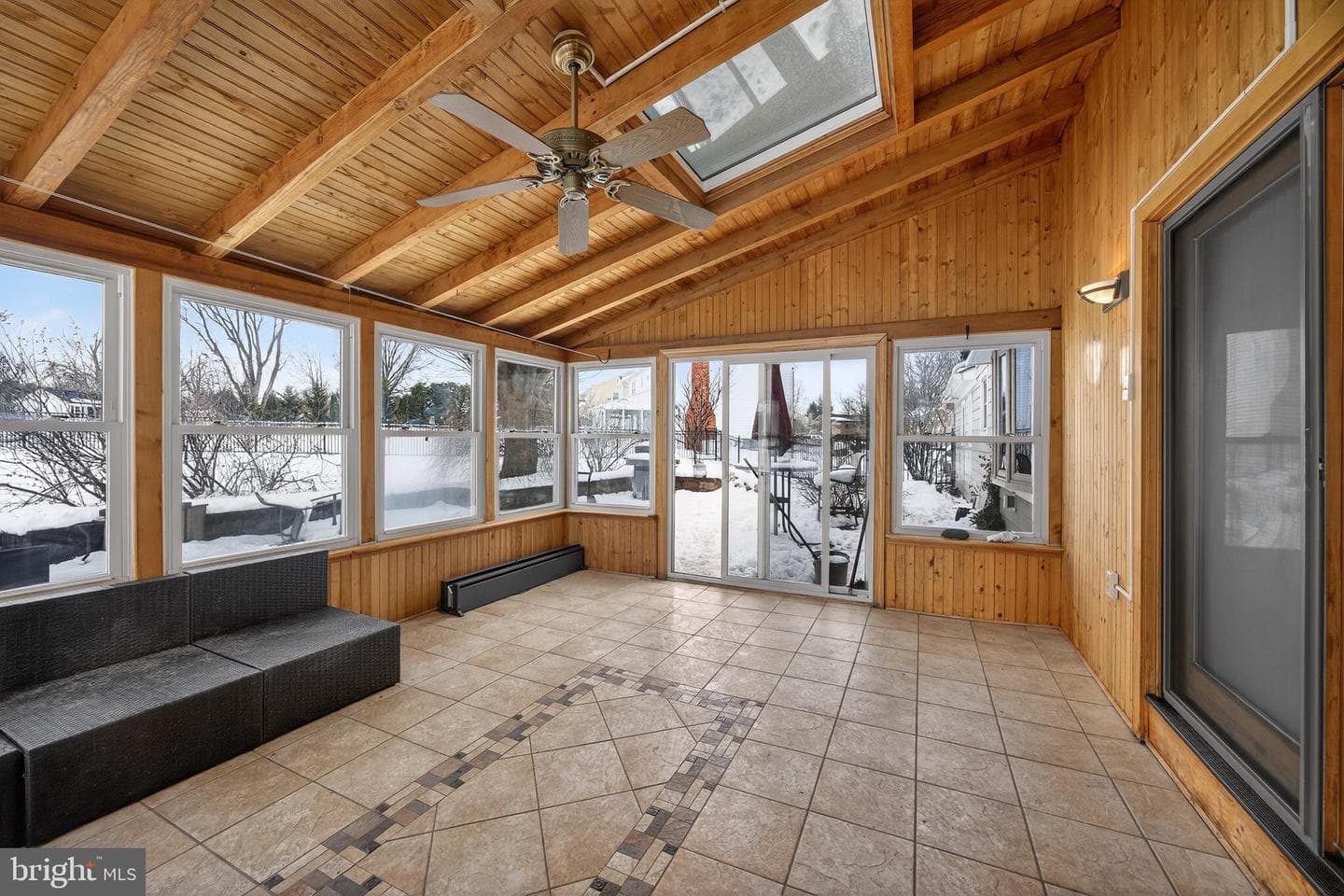 52 Hampton Drive photo 27