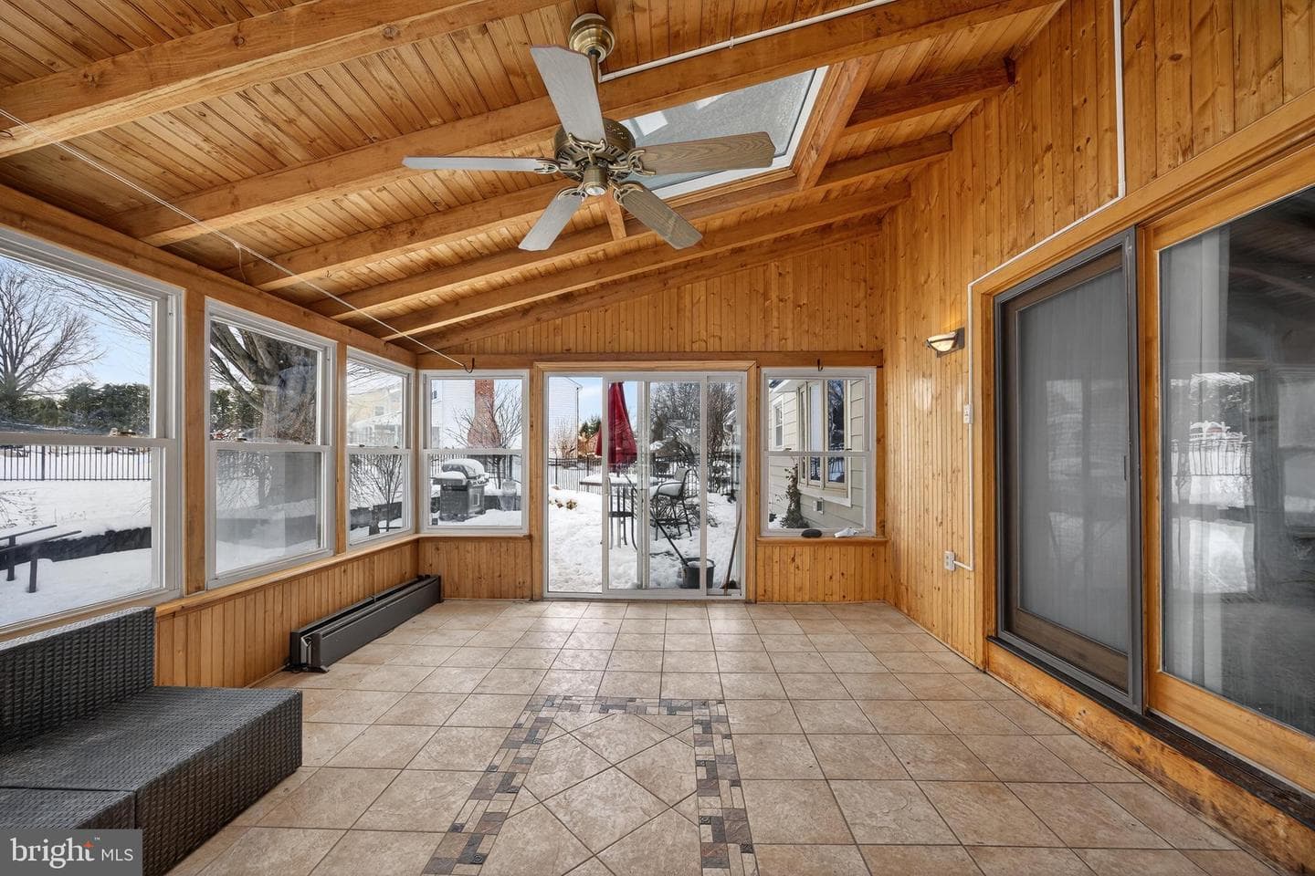 52 Hampton Drive photo 28