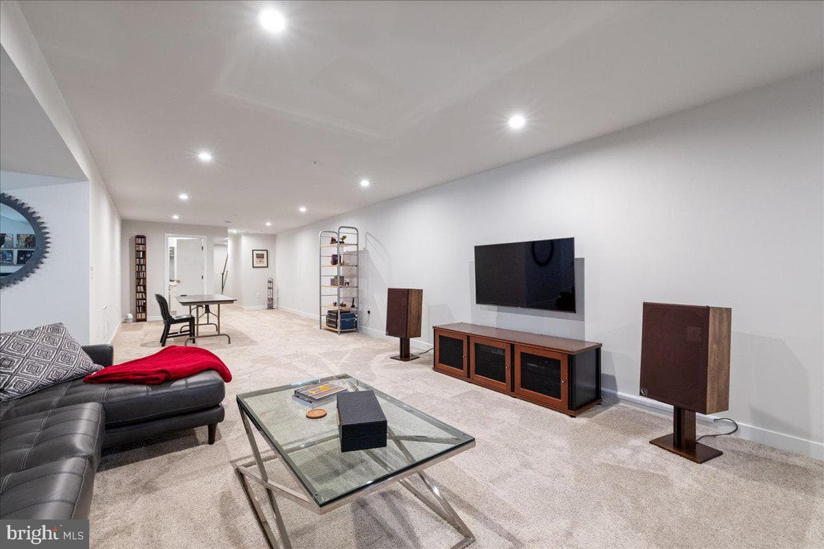 34 Griffin Way photo 40