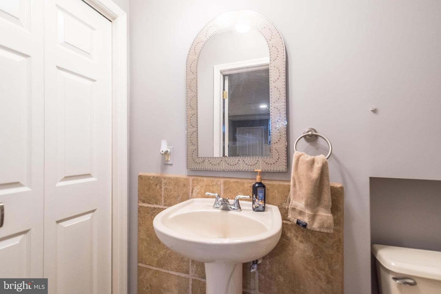 9 Skyview Drive photo 66
