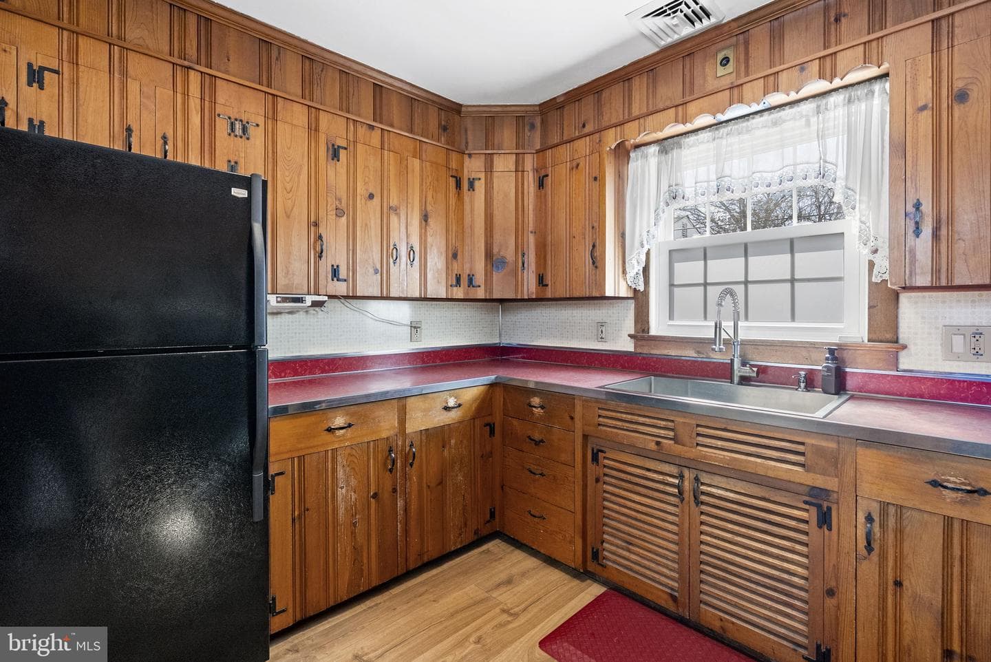400 Clymer Avenue photo 28
