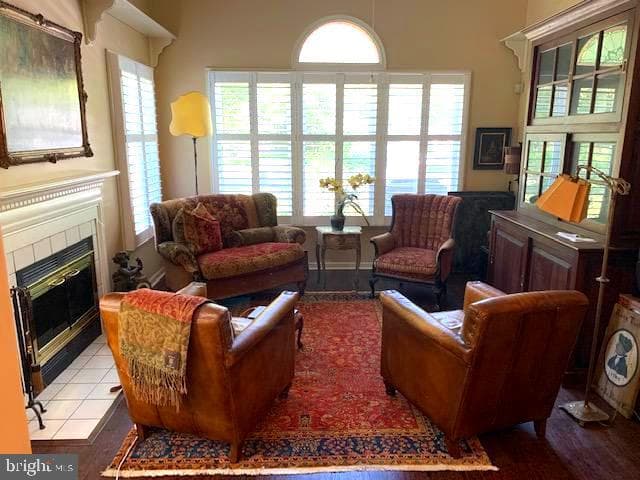 17 Randolph Court photo 5