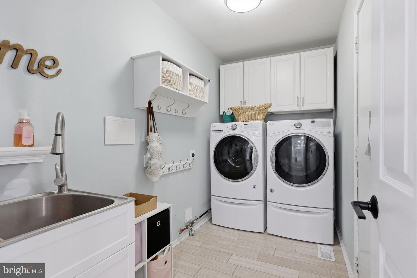 1821 Fox Run Terrace photo 10